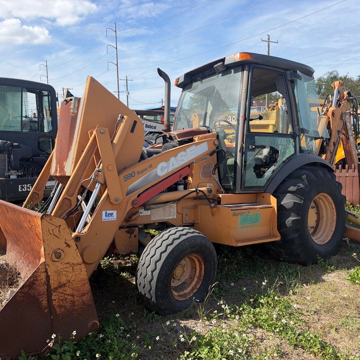 #90 • 2010 CASE 590SM BACKHOE