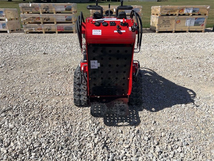 sdlanch-sdll60-skid-steer-loader-image-3