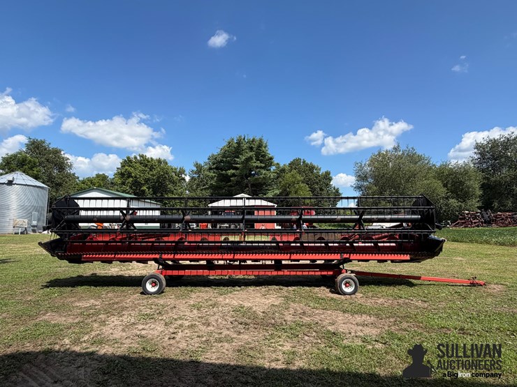 case-ih-1020-30'-grain-platform-w/unverferth-ht25-head-cart-image-2
