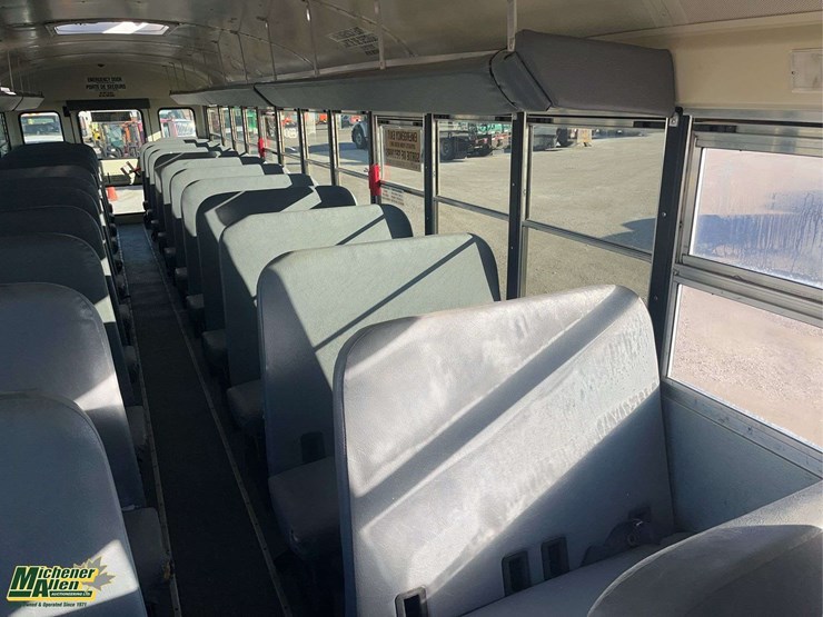 2014-ic-bus-ce-series-s/a-46-passenger-bus-image-16