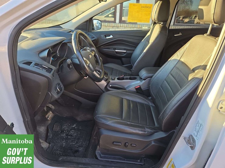 2014-ford-escape-image-16