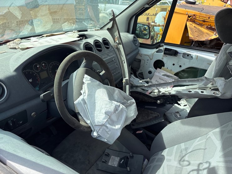 #68-•-2012-ford-transit-wagon-image-6