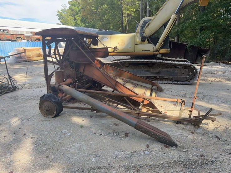 allis-chalmers-all-crop-combine-image-2