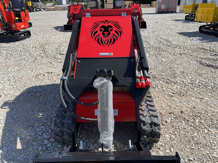 ssl1500-skid-steer-loader-image-8