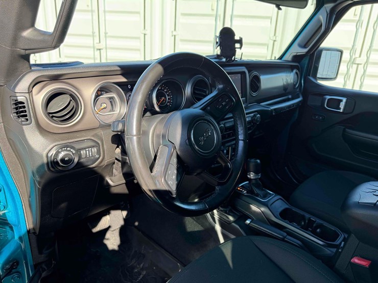 2019-jeep-wrangler-sport-image-17