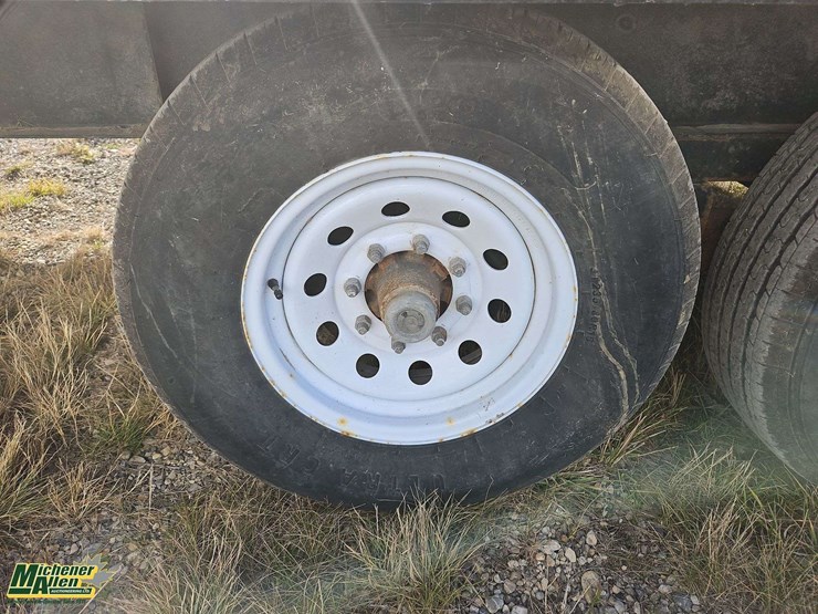 2022-rainbow-trailers-t/a-20-ball-hitch-equipment-trailer-image-12