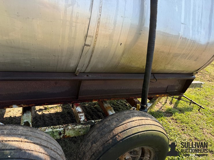 1,050-gal-stainless-steel-t/a-nurse-tank-image-20
