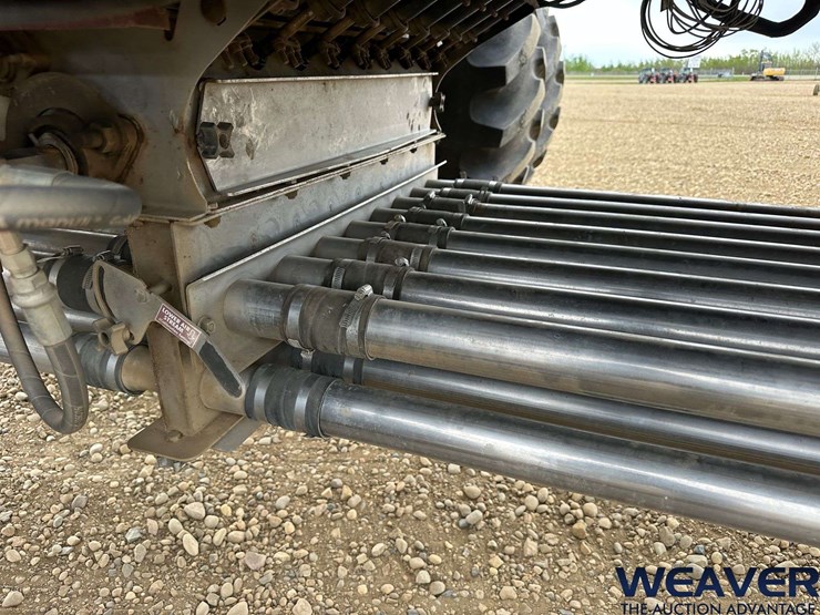 2010-seedhawk-62-ft.-seeder-image-47