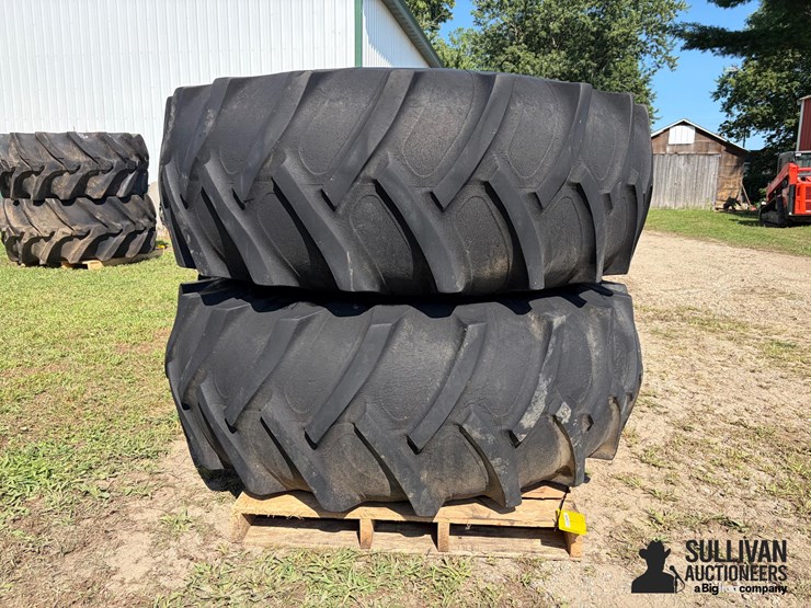 10-bolt-rims-on-23.1-34-tires-image-4