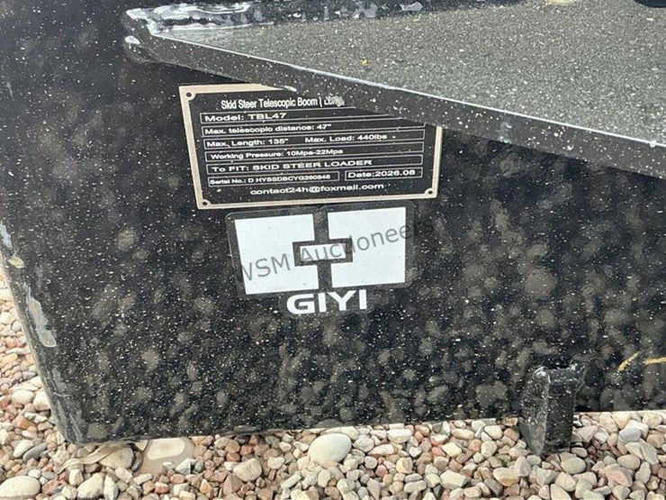 2026-giyi-telescopic-boom-for-skid-steer-image-5
