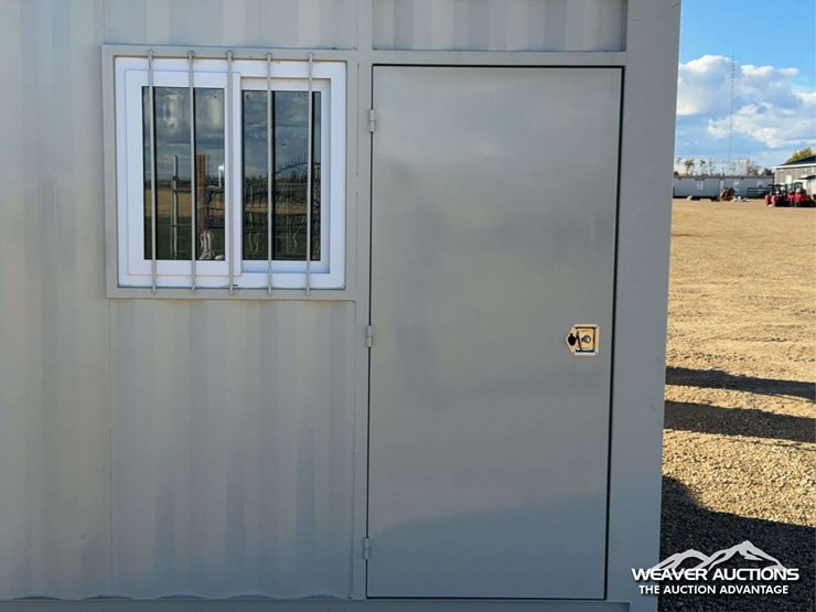10-x-7-ft.-storage-container-image-5