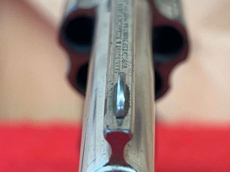h&r-.38-da-revolver-image-5