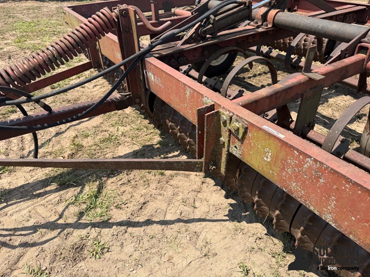 international-315-cultimulcher-image-14