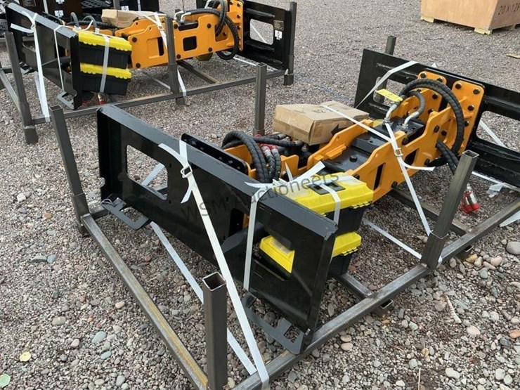 2026-giyi-demo-hammer-and-pile-driver-for-skid-image-3