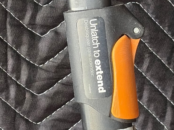 #21-•-fiskars-extendable-pruning-shears-image-2