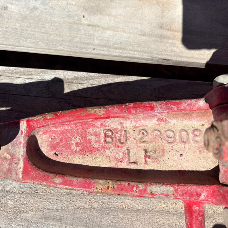 (1) BJ LF style manual tong