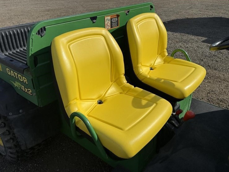 john-deere-gator-image-7