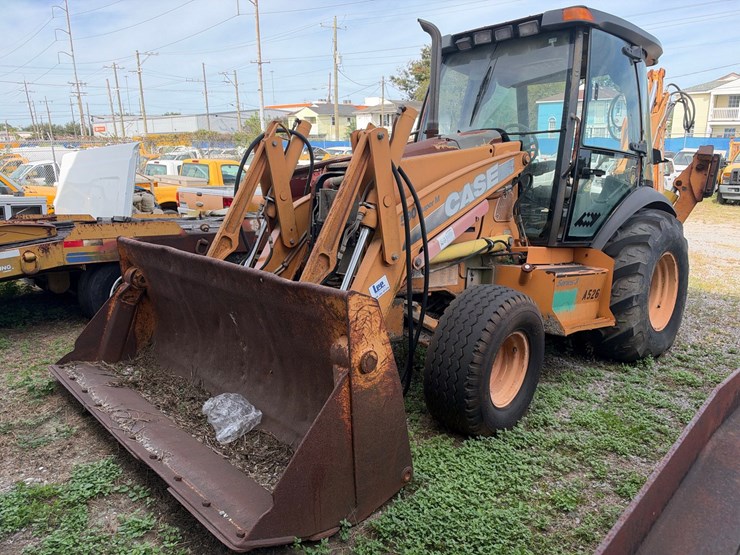 #79-•-2010-case-590sm-backhoe-image-6
