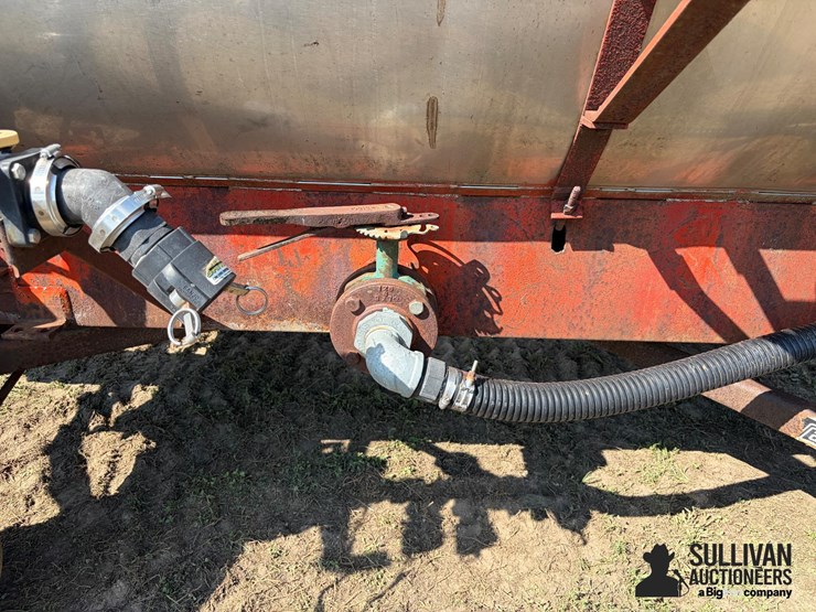 1,300-gal-stainless-steel-t/a-nurse-tank-image-16
