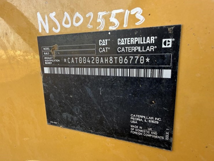 2025-caterpillar-420-image-58