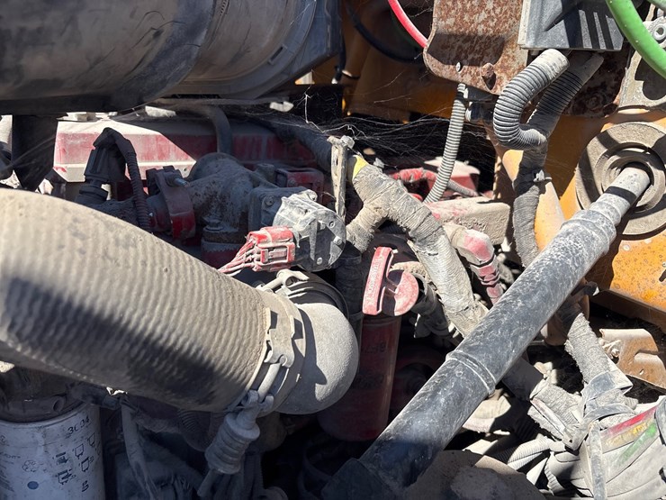 #19-•-ford-f-750-super-duty-single-axle-dump-truck-image-6