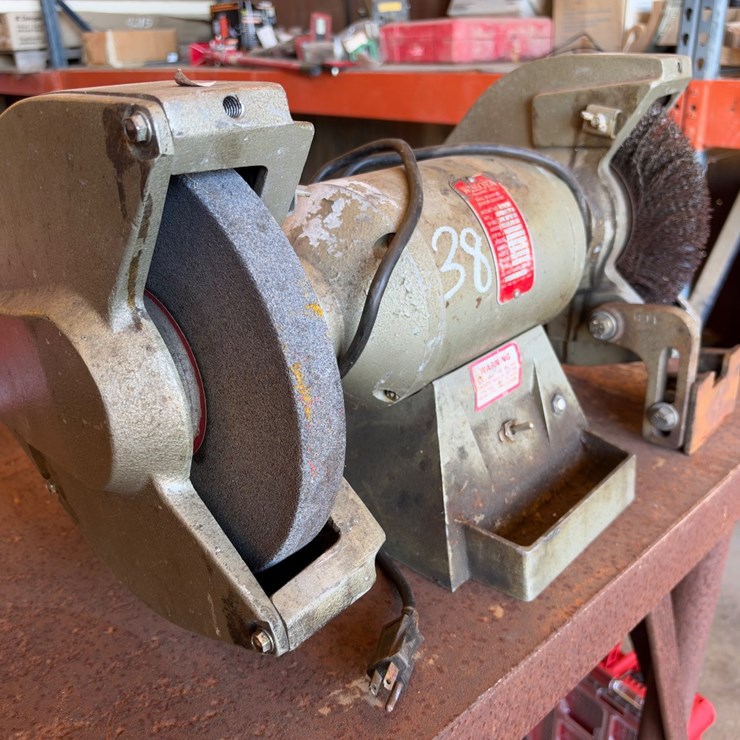 #38 • Wissota Ball Bearing Bench Grinder