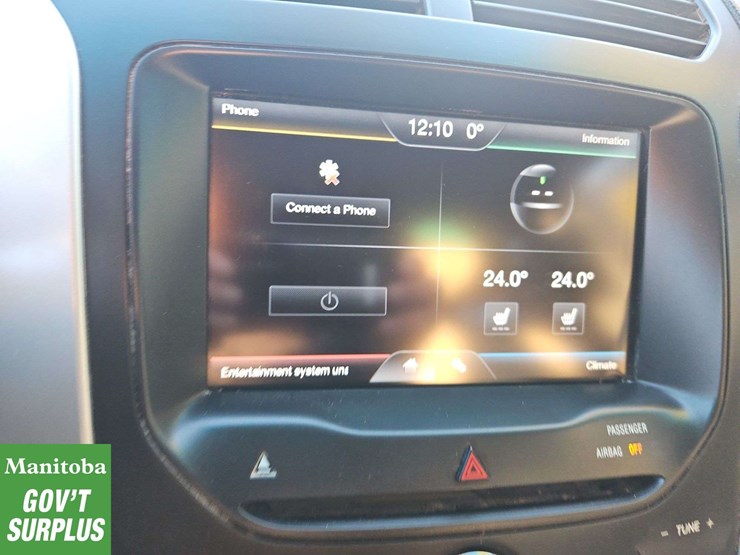 2013-ford-explorer-image-31