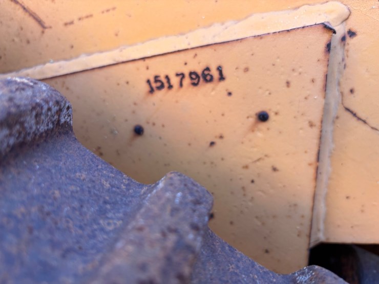 #39-•-case-115-crawler-loader-with-front-bucket-image-11