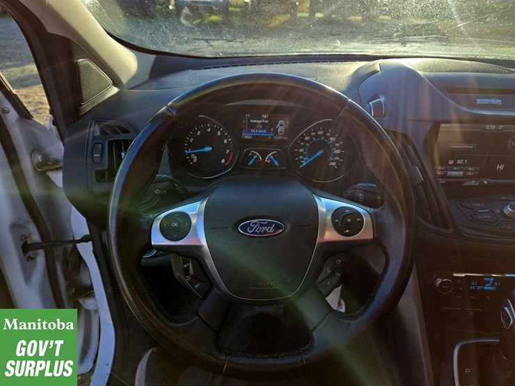 2014-ford-escape-image-18