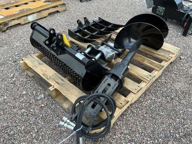 mini-excavator-attachments-image-2