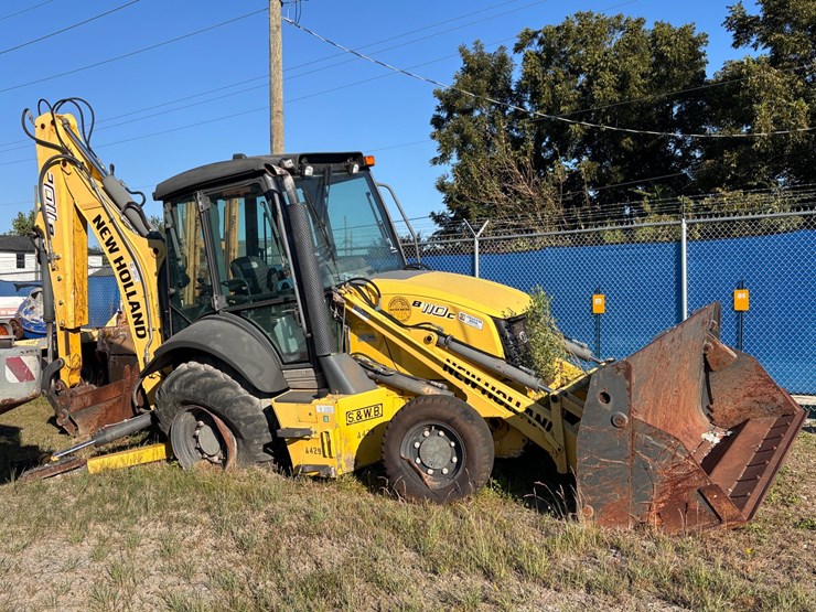 #2-•-new-holland-b110c-backhoe-loader-image-1