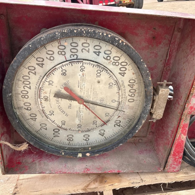 (2x$) Martin decker “the sealtite” weight indicator & Derrick/bit weight indicator