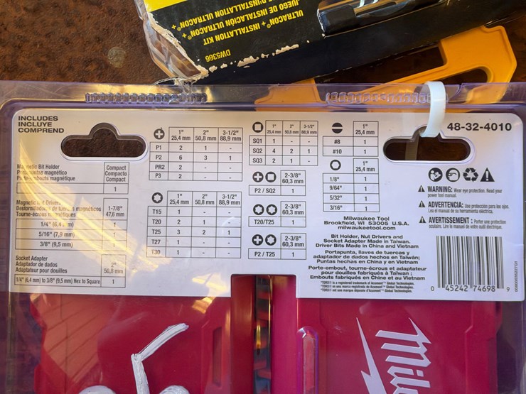 #35-•-milwaukee-and-dewalt-bit-driver-kit-image-4