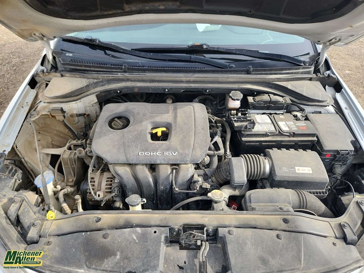 2018-hyundai-elantra-4dr-sedan-image-33