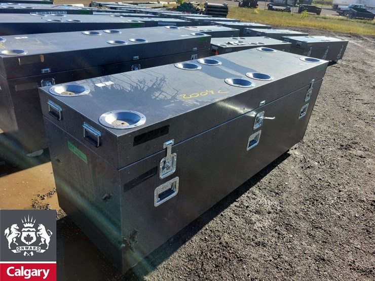 metal-locking-case-94"x28"x33-vinyl-walls,-roof-wiring-harness-image-11