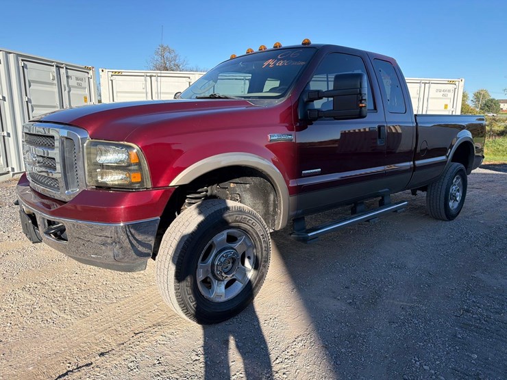 2006-ford-f350-lariat-pick-up-image-1
