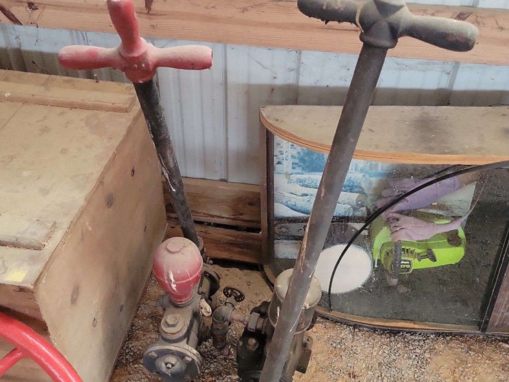 (2)-pumps-image-1