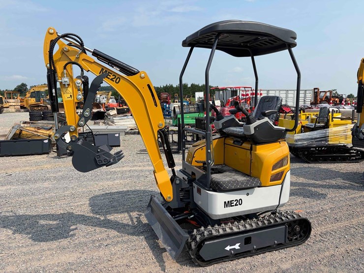 unused-me20-mini-excavator-image-1