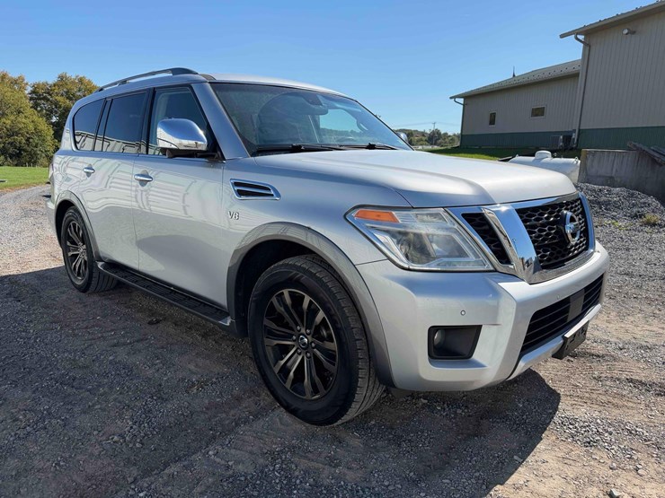 2017-nissan-armada-suv-image-3