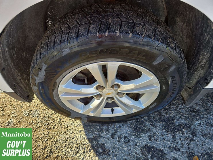 2015-chevrolet-equinox-image-13