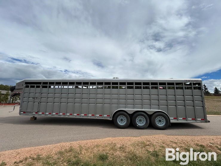 2014-liberty-inc-travalong-40'-tri/a-gooseneck-livestock-trailer-image-8