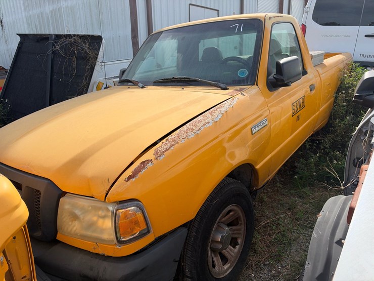 #71-•-2008-ford-ranger-regular-cab-pickup-truck-image-1
