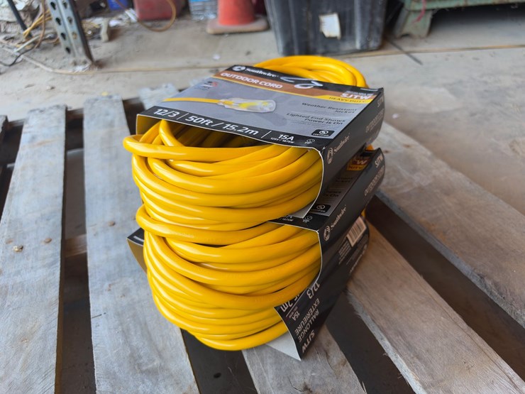 #27-•-(3)-50ft-extension-cords-image-2
