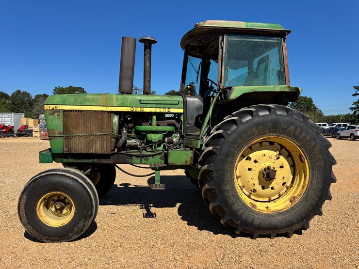 #217-•-john-deere-4440-image-2