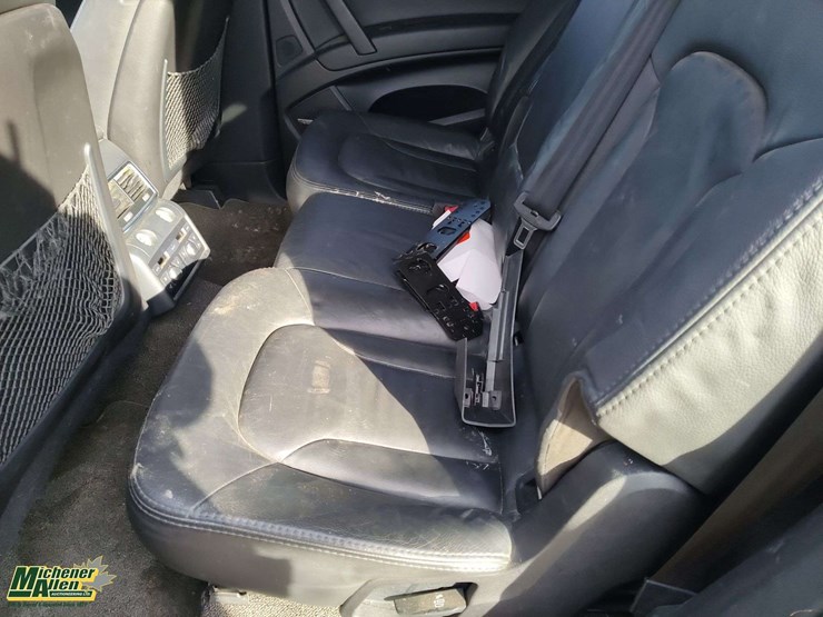 non-operable-2007-audi-q7-awd-4.2-premium-quattro-4dr-suv-image-16