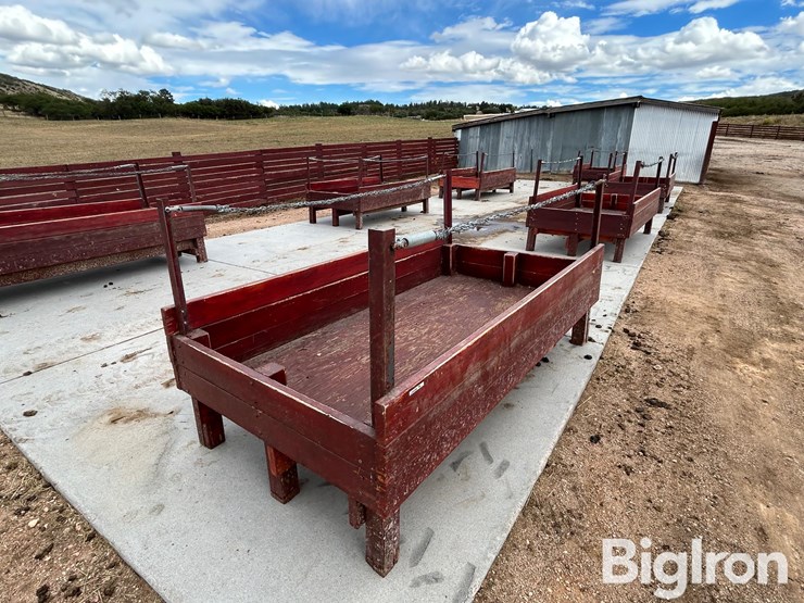 wood-cattle-feed-bunks-image-3