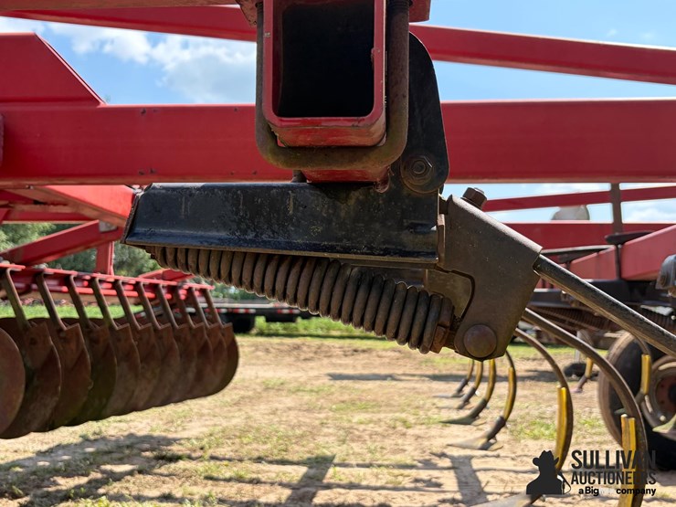 case-international-4200-flcu-soil-finisher-image-19