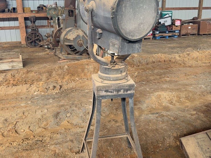 spotlight-image-2
