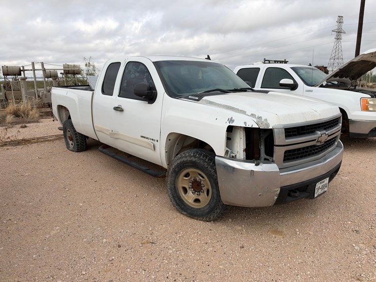 2007-chevrolet-silverado-2500-hd-image-4