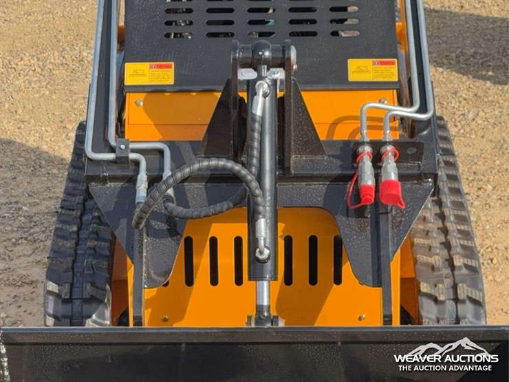 2026-captok-skid-steer-loader-image-15